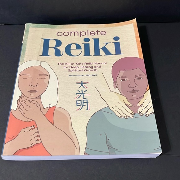 REIKI BOOK THE ALL IN ONE REIKE MANUAL FOR DEEP HEALING AND SPIRITUAL GROWTH - Picture 2 of 4